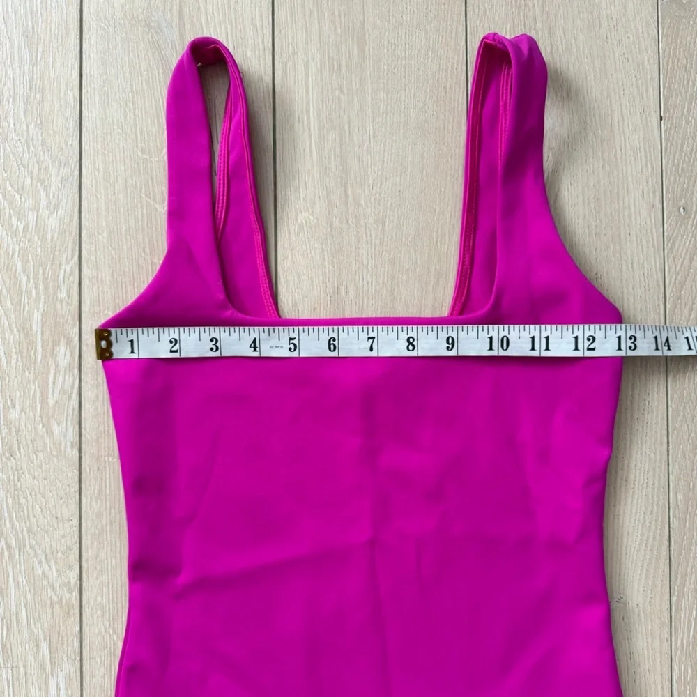 Good American Modern Scuba Tank Bodysuit in Fuchsia Pink Women’s Size 2 - Picture 8 of 11
